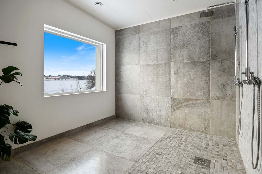 GJH NOM