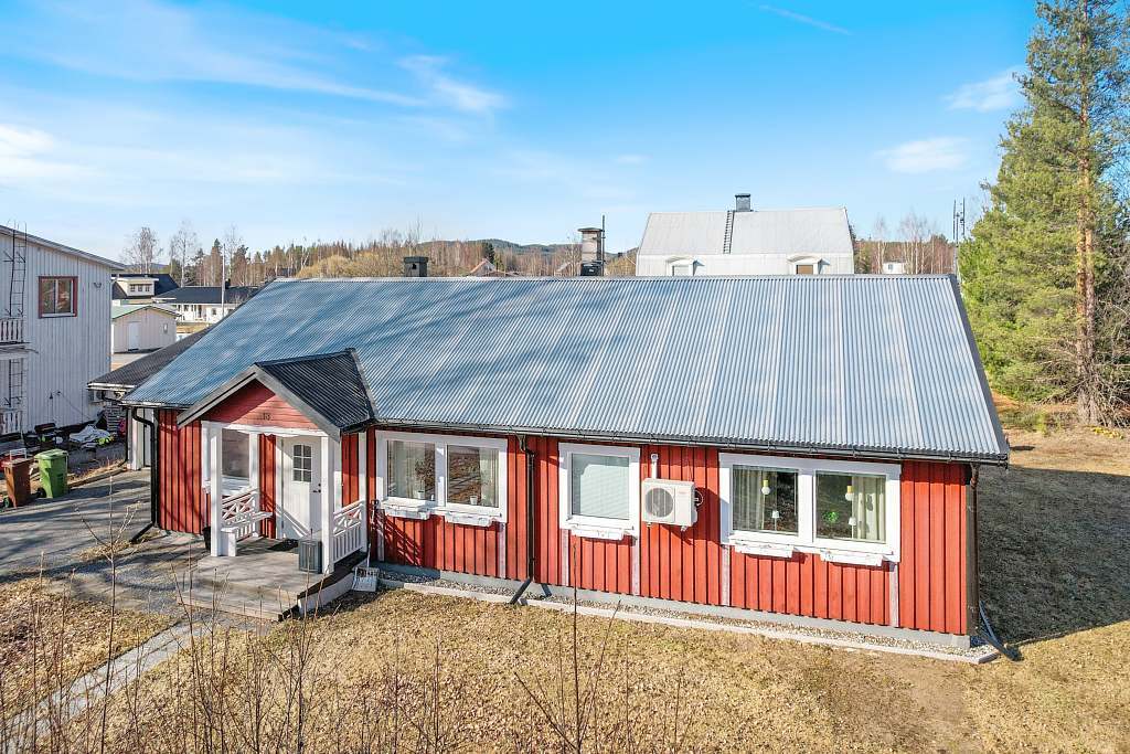 Smedjevägen 18, Älvsbyn