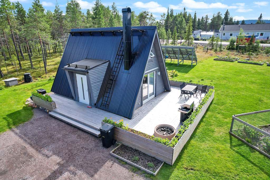 Paksuniemivägen 441, Kiruna