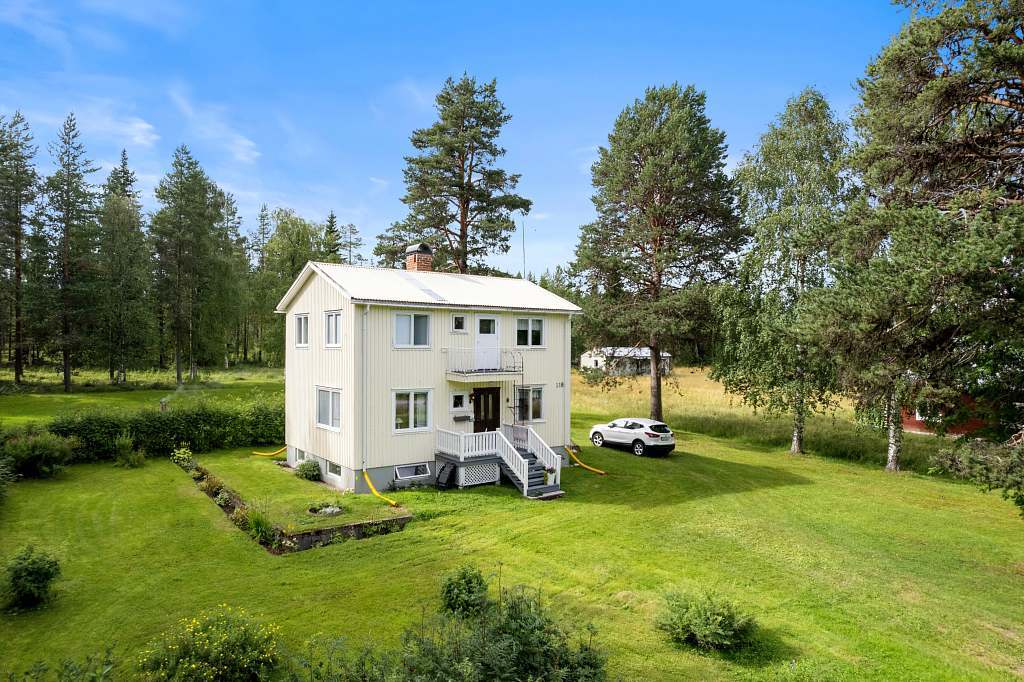 Kirunavägen 119, Pajala - Lovikka
